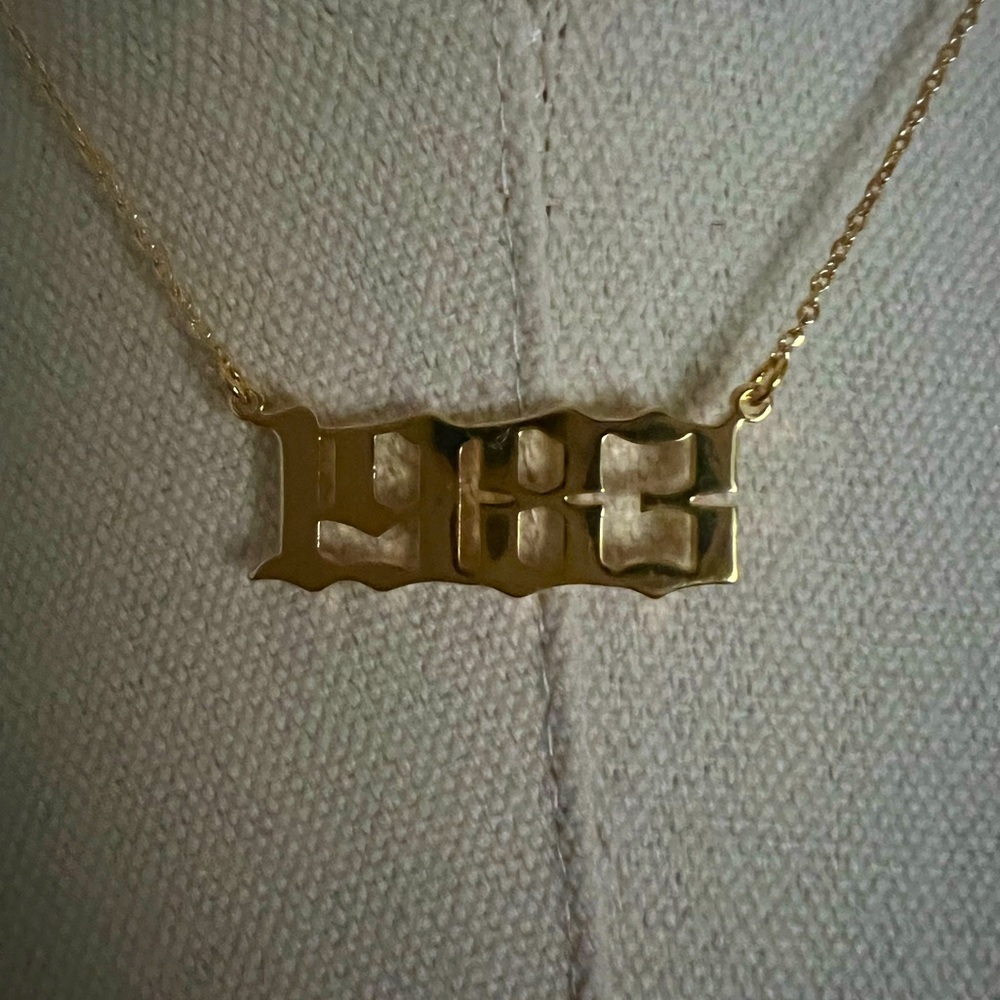 Madonna inspired 1983 year plate costume necklace